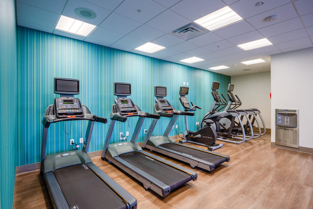 Holiday Inn Express & Suite Milroy - Reedsville Екстериор снимка